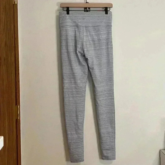 Athleta High Rise Jacquard Chaturanga Tight Leggings - Picture 3 of 10